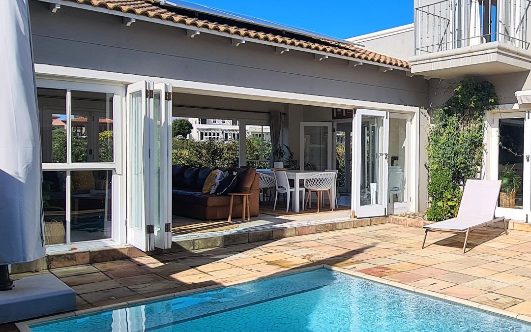 Gorgeous 4 bedroom, 4 bathroom home in Turtle Creek Private Estate, Plettenberg Bay